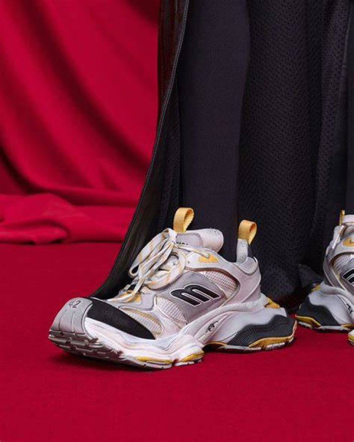 Balenciaga Balenciaga