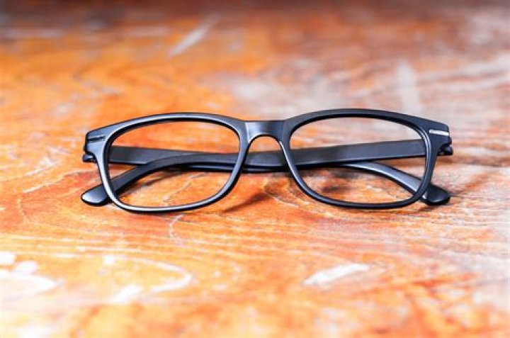 Clothing, Eyewear, Glasses, Vision care, Sunglasses, Outerwear, Pink, Magenta, Style, Street fashion, 