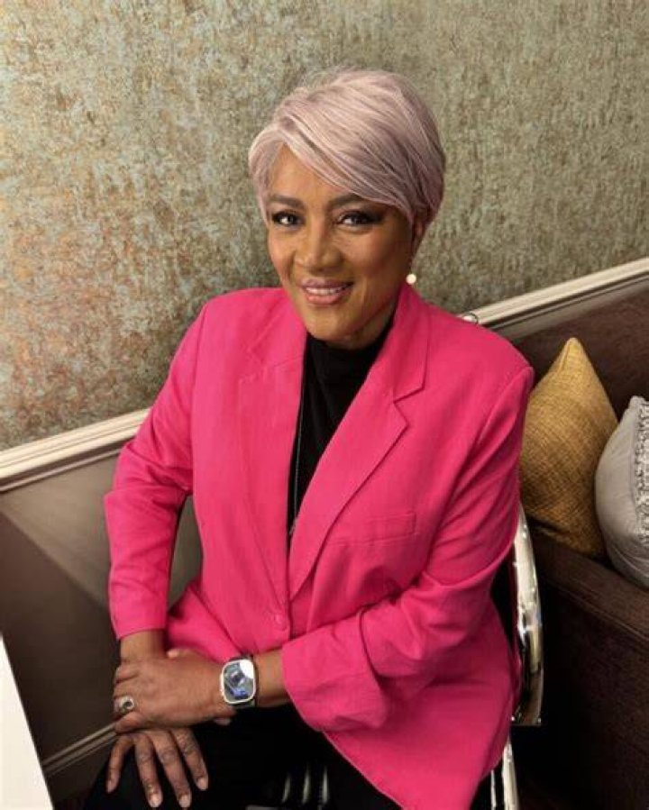 Donna Brazile bio, height, weight, net worth, salary, nationality