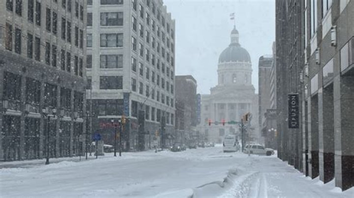 How cold does Indianapolis get in winter?