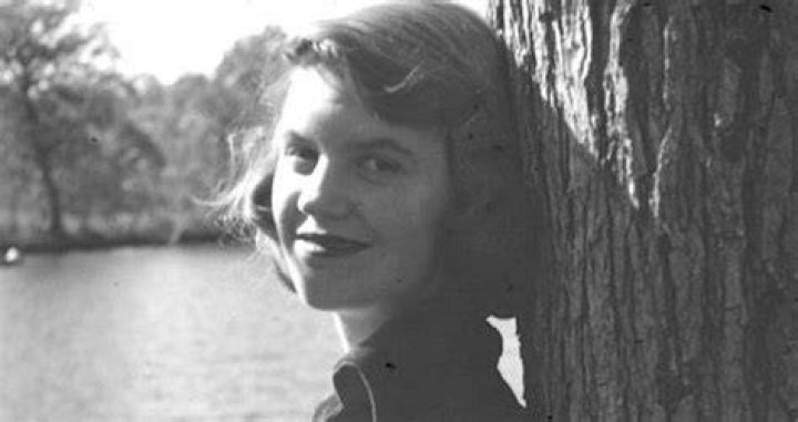How Did Sylvia Plath Die?