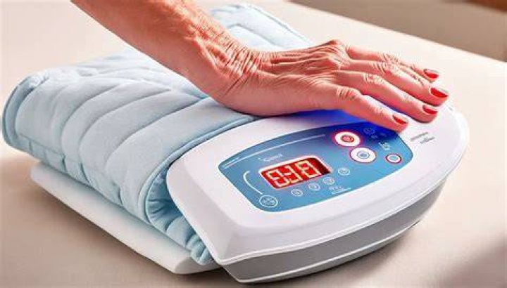 How do you fix a blinking heating pad?
