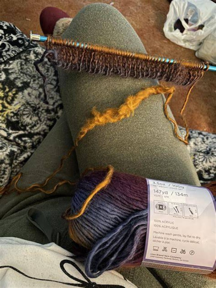 How do you fix frayed knitting?