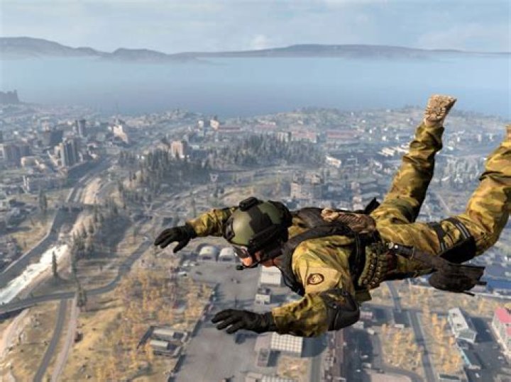 How To Do The Superman Jump In Warzone