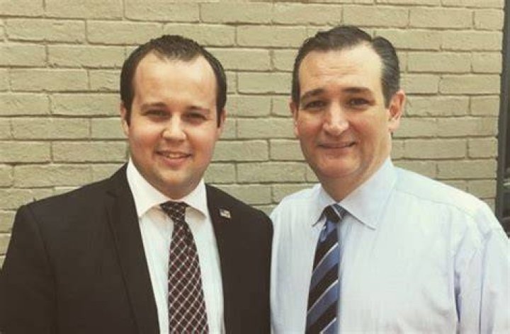 Josh Duggar poses for a mugshot after being arrested on two child pornography charges in April 2021