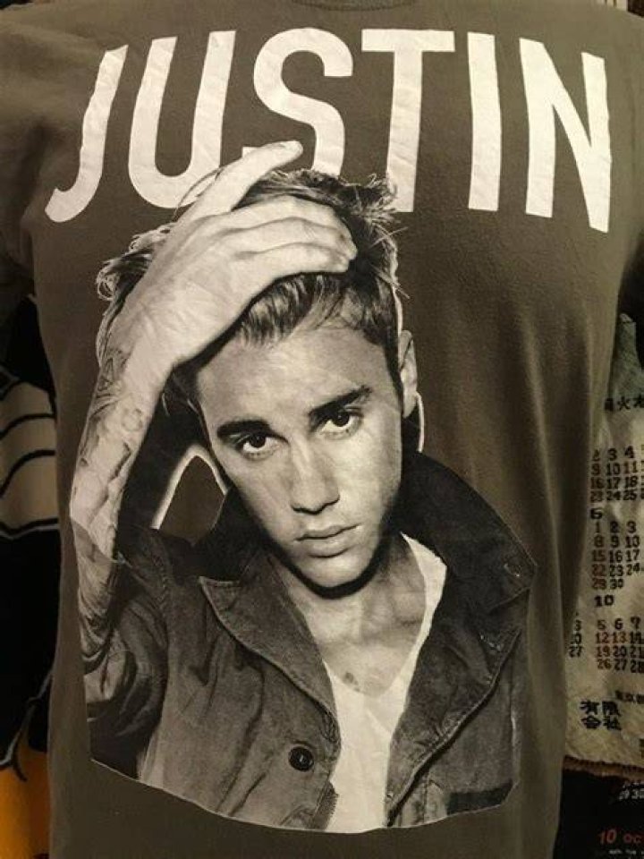 Justin bueber, Men's Fashion, Activewear on Carousell