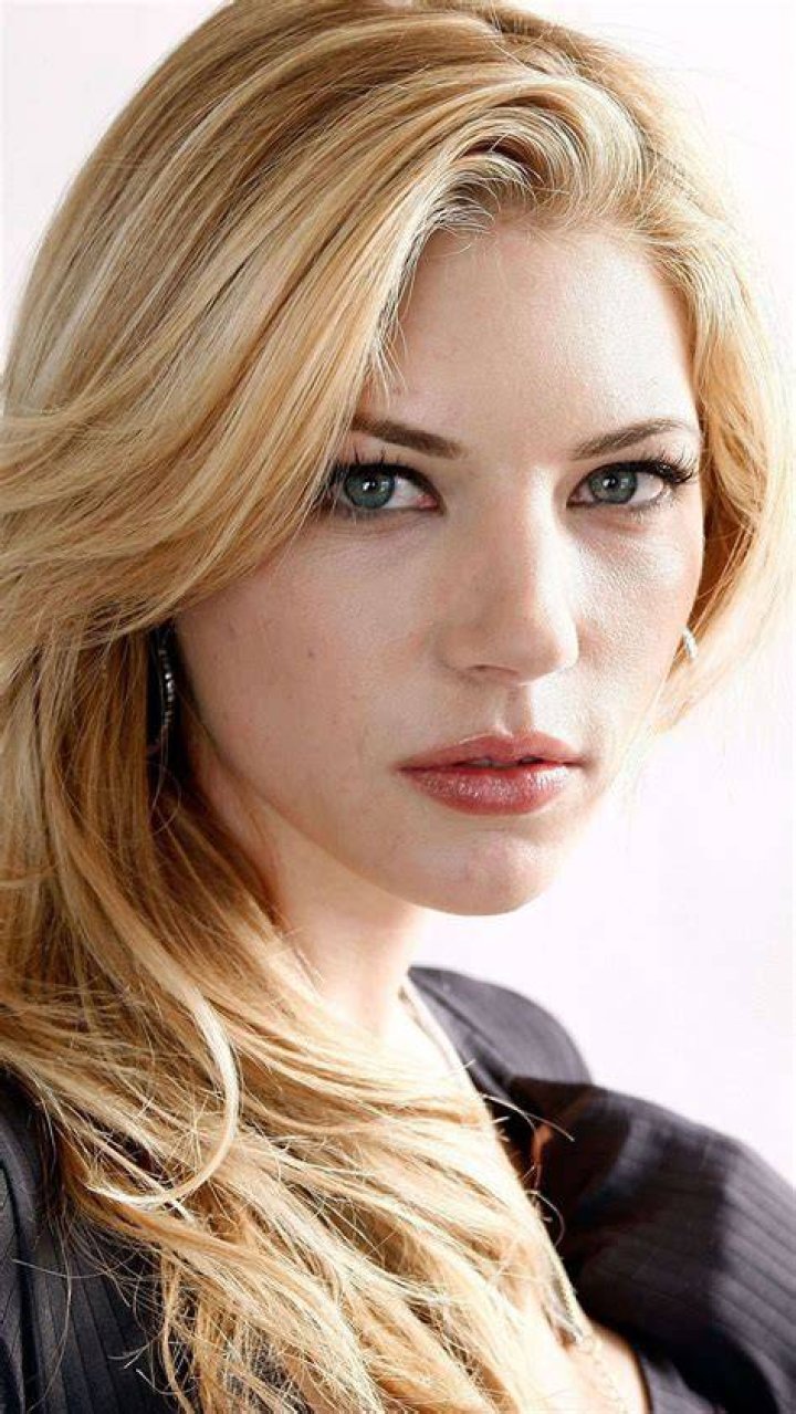 Katheryn Winnick in 'Vikings'