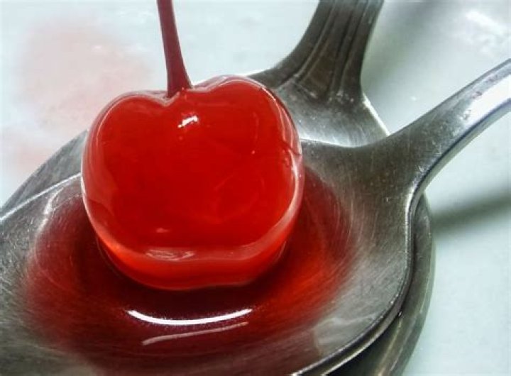 Liquid, Ingredient, Dishware, Gelatin dessert, Kitchen utensil, Petri dish, Gel, Solvent, Syrup, Agar, 