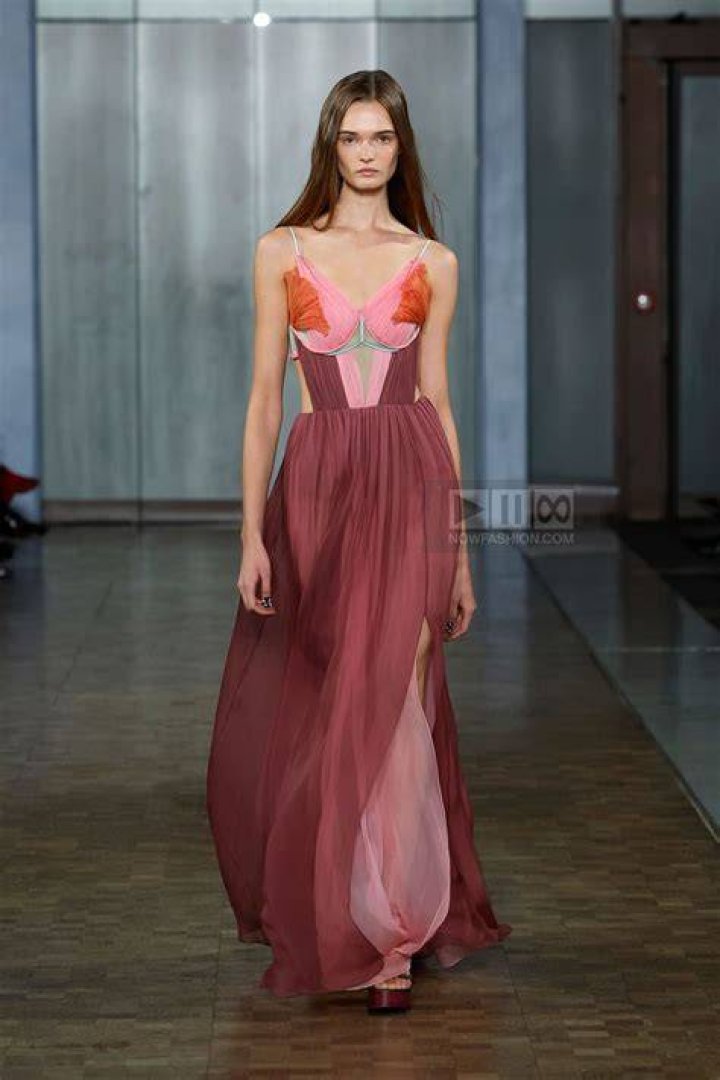 Nensi Dojaka - Runway - Spring/Summer 2023 nensi dojaka runway spring summer 2023