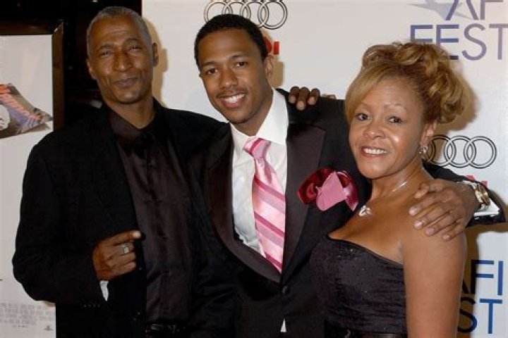 Nick Cannon Gets Father's Day ShoutOut from Three Baby Mamas