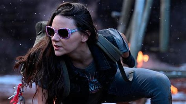 Obsessed with Dafne Keen. She&rsquo;s all grown up and a filthy little tease