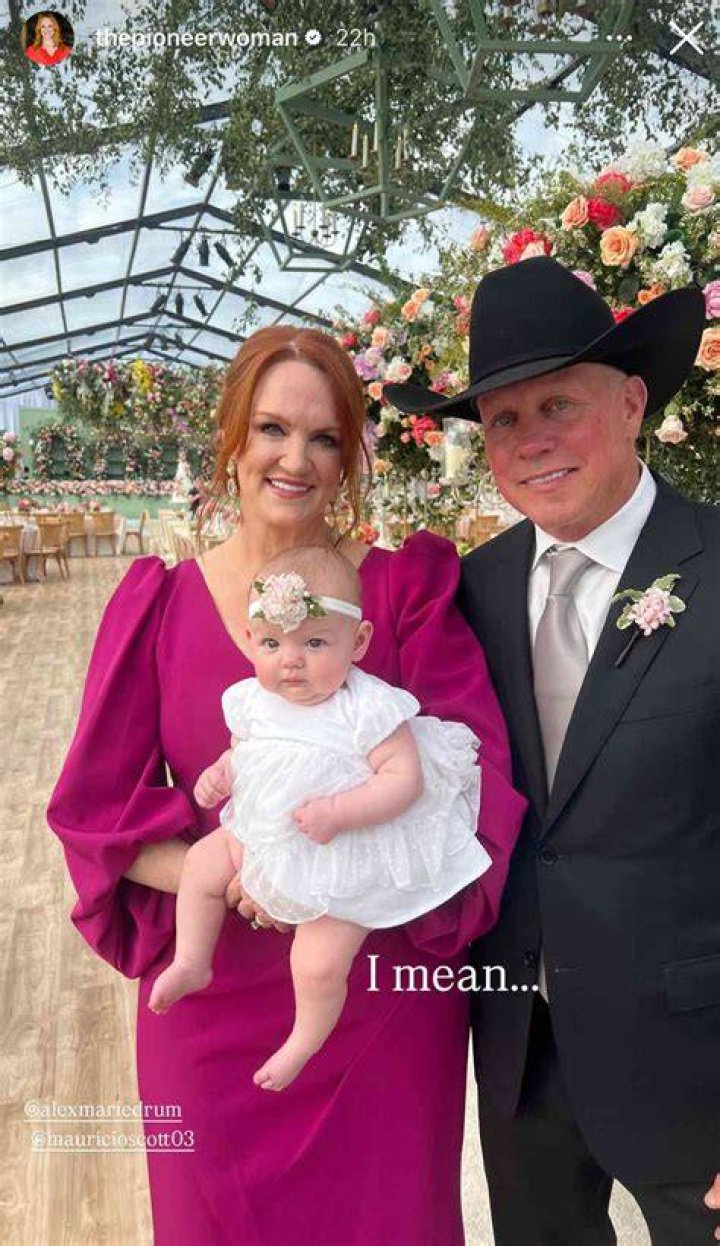 Ree Drummond with guests at a Pioneer Woman magazine event