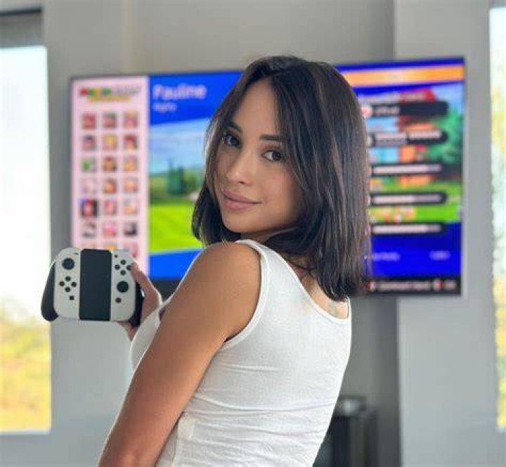 Unveiling The Enigma: Veronica Perasso