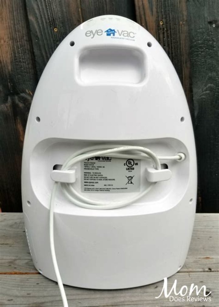 What does an EyeVac do?