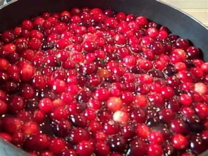 Why do cranberries pop when they cook?